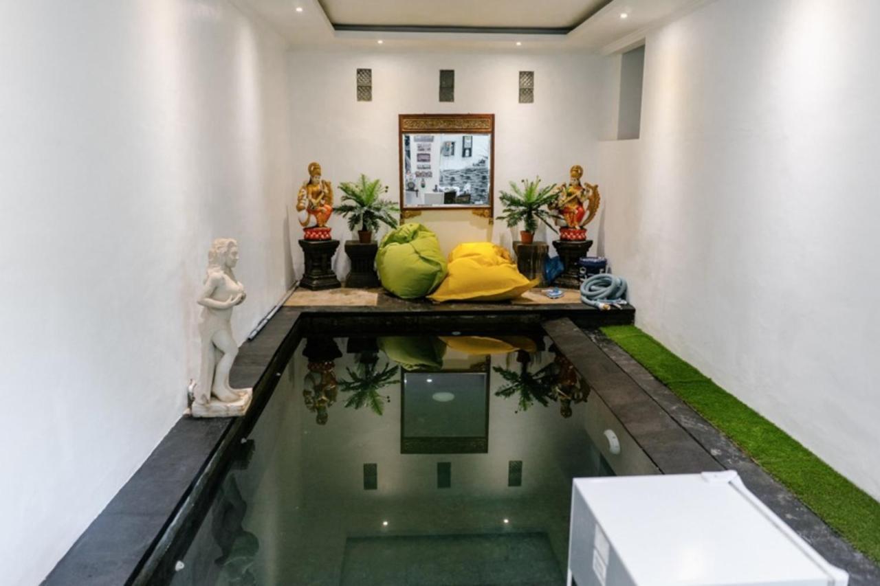 Oyo 505 Saraswati Serenity 金巴兰 外观 照片